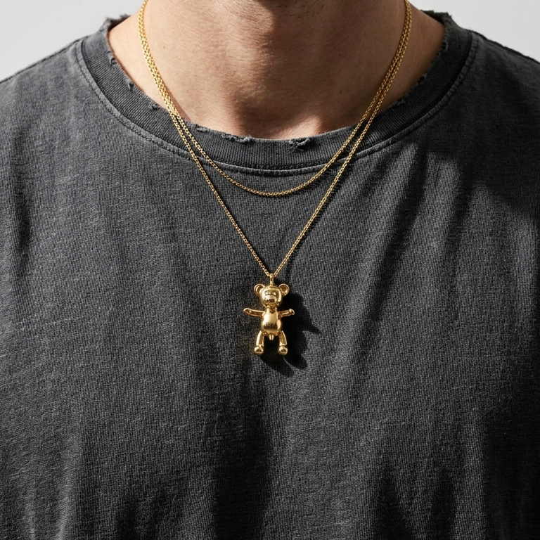 Bare Hug Necklace - Yellow Gold, small (25 mm)